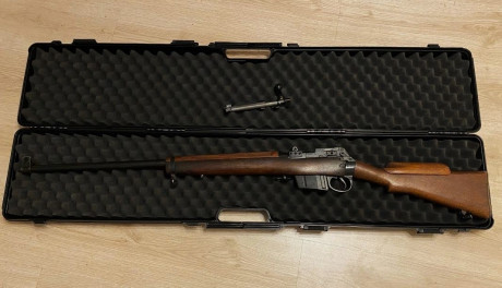 Hola, como tenia que buscar una mira telescopica para vender he tenido que sacar algunos rifles que molestaban! 131