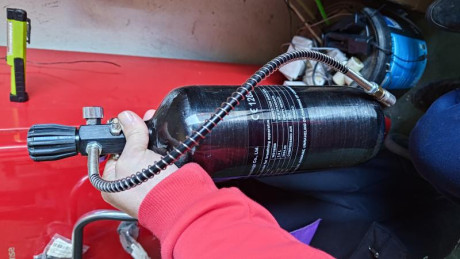 Se vende todo por cesión de actividad 
daysatate redwolf safary cal 5.5 (22)
con 2 baterias cargador 
caja 12