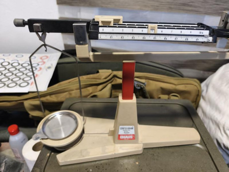 Se vende balanza de precisión analógica por no usar prefiero la digital 
Precio 70€ 00