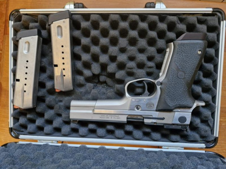 Pistola de competición Smith & Wesson Target Champion de 9 mm. 

¡¡¡ VENDIDA !!! 00