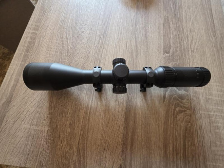 Tengo un rifle CVA CASCADE BLK, en cal. 308w., apertura de cerrojo 70º, como de estreno, con 10 cartuchos 00