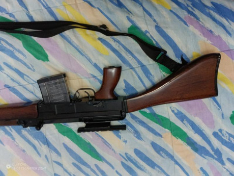 Por motivos de edad, estoy vaciando la colección de mi armero.
Se vende CSA VZ-58 calibre 222 versión 00