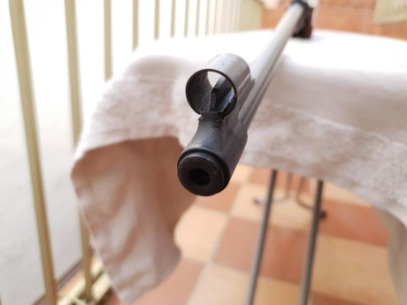 Se vende gamo expo 2000 en calibre 4,5mm.esta en buen estado y funciona perfectamente.pavonado y maderas 32