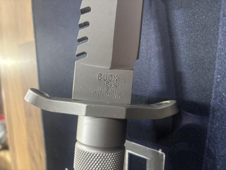 Buenas compañeros, pongo a la venta este precioso cuchillo, una referencia en los cuchillos de Supervivencia. 01