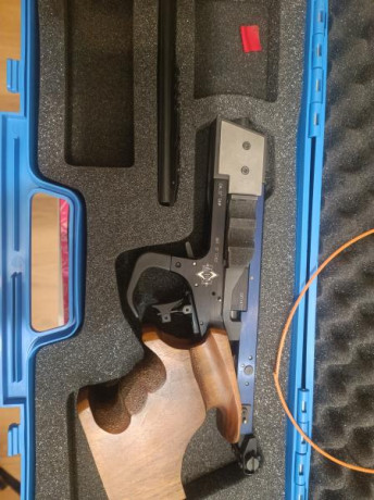Se vende pistola Match Guns calibre 32 para tiro deportivo.
Empuñadura ergonómica, cargador de 5 cartuchos 00