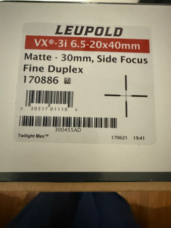 Vendo visor LEUPOLD 3i 6,5-20x40 mm. 
Perfecto estado, como nuevo. Con protectores. Parasol y Funda originales.
Esta 00