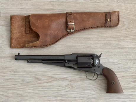 Buenas a todos, hoy le toca a mi último revólver. Se trata de un Remington New Model Special Shooter de 01