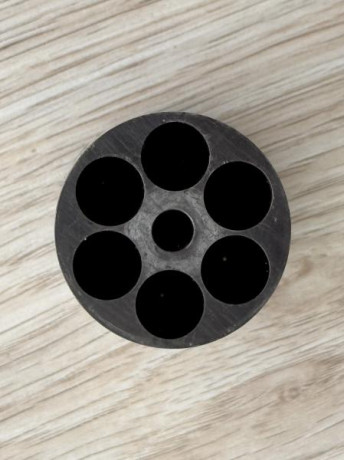 Buenas a todos, hoy le toca a mi último revólver. Se trata de un Remington New Model Special Shooter de 22