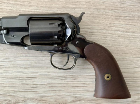 Buenas a todos, hoy le toca a mi último revólver. Se trata de un Remington New Model Special Shooter de 20