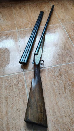 Se ofrece a la venta una escopeta Victor Sarasqueta Modelo 216 HH Hispania, calibre 12, una pieza clásica 02