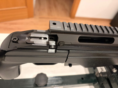 Muy cuidado y utilizado exclusivamente en campo de tiro. Funcionamiento perfecto y mantenimiento siempre 01