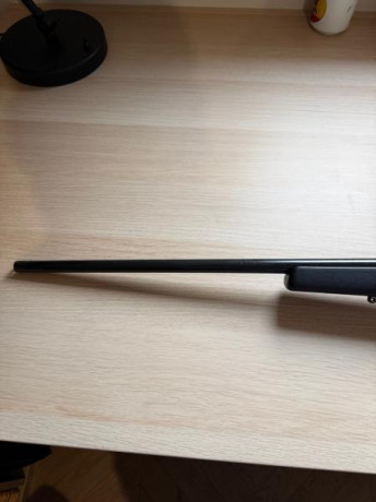 Buenas tardes:
Un amigo mío vende este rifle en estado usado con gatillo Canjar de pelo francés, monturas 11