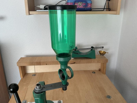 Dosificador RCBS nuevo.
Accesorios precintados.

Venta solo por Wayapop 100€ - - - - - - - - - > 95€
Para 20