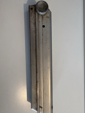 Hola,

Vendo 2 cargadores luger en buen estado:

1. con marcaje 7,65 Made in Germany
2. con marcaje 9 12