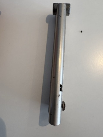 Hola,

Vendo 2 cargadores luger en buen estado:

1. con marcaje 7,65 Made in Germany
2. con marcaje 9 20