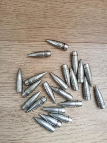 Vendo caja de 100 puntas 147 grains de S&B más otras 20 del mismo peso y características

25€ envío 00