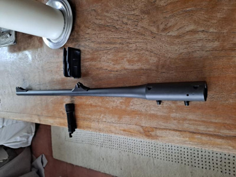 Buenos días.
Ofrezco cañón en calibre 270 W., para Blaser R8 como nuevo. No tiene el hecho  ni el rodaje 00