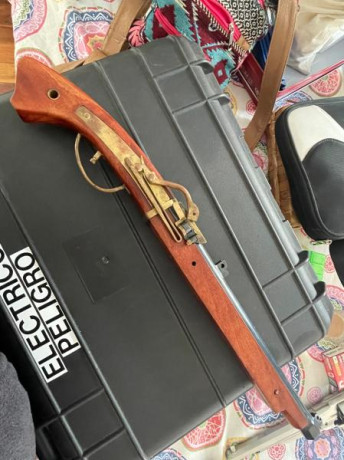 Hola,

Vendo mi Tanzutsu de ARSA hecha por Josemari con algunos accesorios como embudo, baqueta, mechas 02