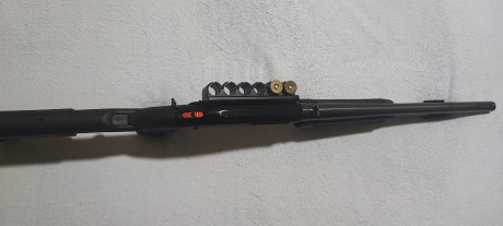 Buenos días. Pongo en venta una escopeta Mossberg modelo 500 ATP (TACTICAL POLICE). Es una variante de 12