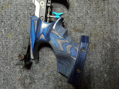 Buenas foro, busco pistola Walther LP500, si alguien piensa en desacerse de una le agradecería que me 92