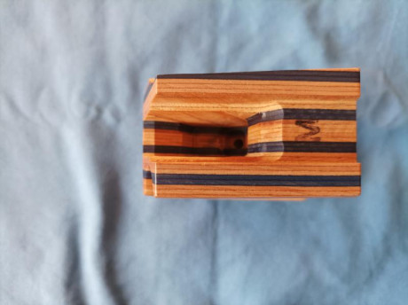 Buenas a todos.
Vendo cacha zurda para Walther GSP, talla M.
La cacha está completa y absolutamente nueva.
La 10