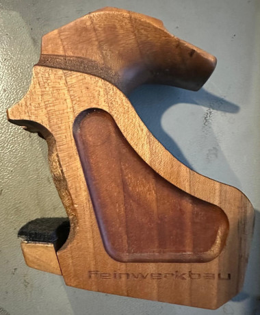 Buenas,

Compro cacha de la FWB P8X talla L 32