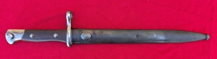 Cuchillo-bayoneta modelo 1895 estas bayonetas se produjeron entre 1895 a 1901. Este ejemplo fue hecho 00