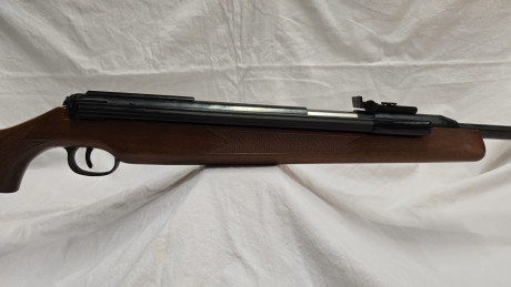 Ahora el turno de esta Diana 48
Impecable de estado y funcionamiento
Calibre 4,5 Potencia sobre los 23j 00