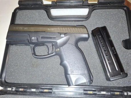 Buenos dias, vendo  pistola Steyr M9 semiautomática de origen austriaco por 300€. Esta muy nueva, solo 01
