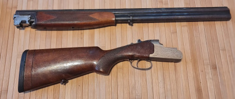 Se vende escopeta de cañones superpuestos Lanber con funda de cuero de calidad. Usada para caza y tiro 02