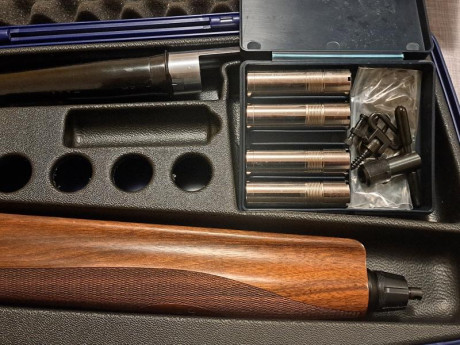 Se vende  BREDA ERMES.
Prácticamente nueva,  procede de sorteo de la sociedad de cazadores.
Se ha utilizado 11