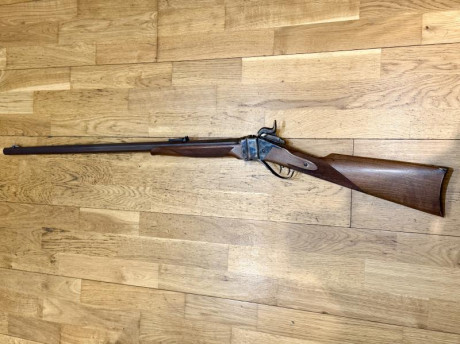 urnas tardes a todos, ahora le ha llegado el turno a mis rifles. El primero es un 1863 Sharps Sporting 01