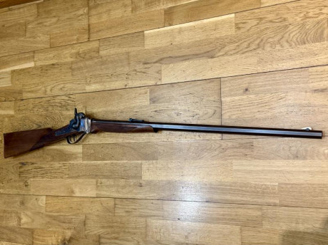 urnas tardes a todos, ahora le ha llegado el turno a mis rifles. El primero es un 1863 Sharps Sporting 00