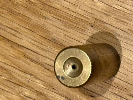 urnas tardes a todos, ahora le ha llegado el turno a mis rifles. El primero es un 1863 Sharps Sporting 22