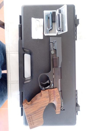 Hola compañeros, VENDO PISTOLA FAS SP602  cal.22 lr
Arma en excelente estado, magnífica precisión y sin 00