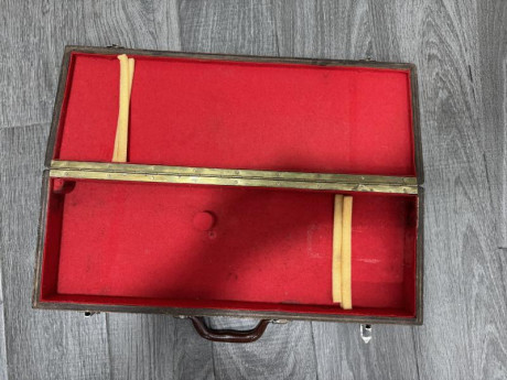 Tiene sus años, pero esta en perfecto uso. 

100€ no incluye portes.

Solo trato en mano en Parla (Madrid) 20