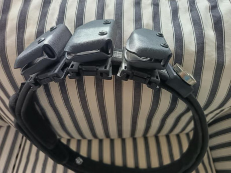 Buenas tardes, por no darle uso, vendo cinturón Gost, porta arma para pistola SPS, tres portacargadores 01