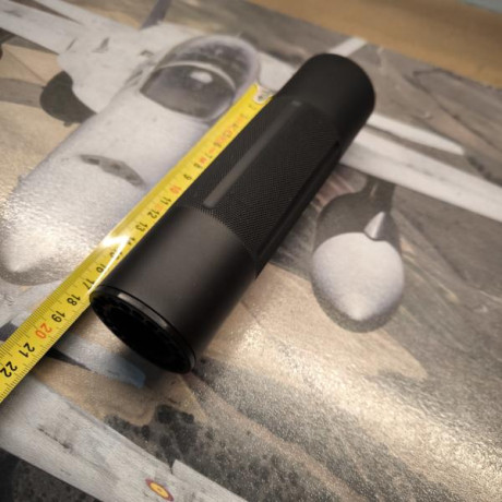 Buenas tardes,

Vendo este carril flotante de 7" proveniente de un AR15, está nuevo

Fabricado en 11