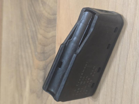 Vendo dos cargadores Bergara para el B14. En la foto aparecen los calibres de accion corta compatibles. 02