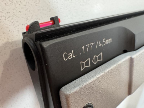 En Madrid. Muy buen estado.

270€

Prefiero trato en mano. Si hubiese portes, aparte. 11