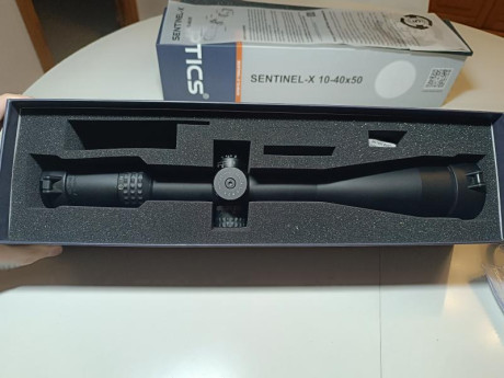 Hola pongo a la venta visor Vector Optics Sentinel X 10-40x50. Usado con carabina de aire comprimido para 02