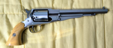 Vendo
Remington New Model Army cl 44
Euroarms of America
En muy buen estado de conservacion.
Con dos juegos 01