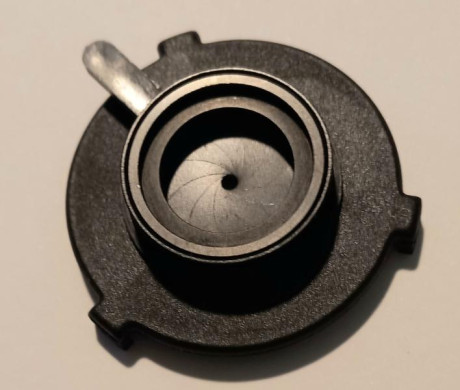 Buenas noches
Vendo las gafas knobloch de las fotos. En buen estado, con todas sus tuercas y tornillos 00