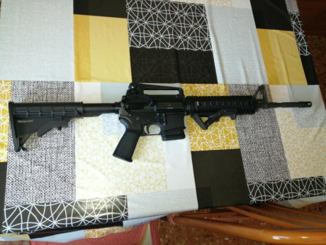 Vendo Sabre Defense XR-15 en .222Rem en buen estado de funcionamiento y tiro. Copia de la M4, carabina 02