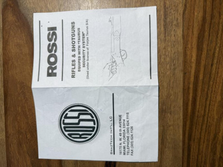 VENDO WINCHESTER 1892 CALIBRE 44-40, COPIA HECHA POR ROSSI 

Vendo Winchester 1892 calibre 44-40, copia 21