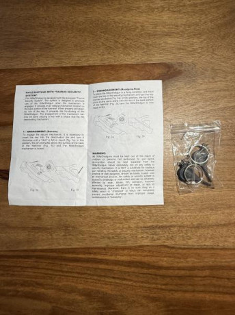 VENDO WINCHESTER 1892 CALIBRE 44-40, COPIA HECHA POR ROSSI 

Vendo Winchester 1892 calibre 44-40, copia 20