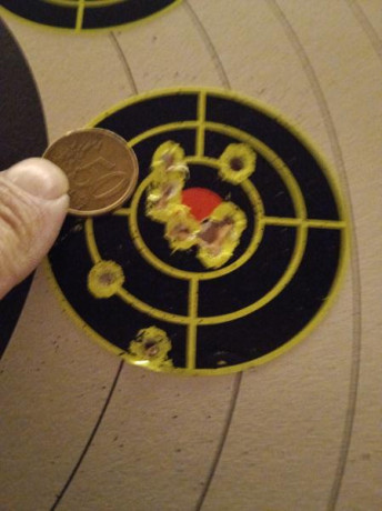 Bueno, para animar el foro un poco, propongo colgar fotos de dianas y arma usada para ello, pudiendo ser 90