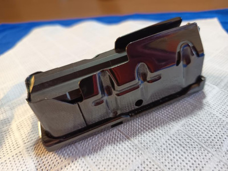 Pongo a la Venta este Cargador de Rifle totalmente nuevo sin estrenar. 

-Marca:  SAVAGE 
-Modelos: 110FC, 00