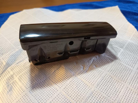 Pongo a la Venta este Cargador de Rifle totalmente nuevo sin estrenar. 

-Marca:  SAVAGE 
-Modelos: 110FC, 12