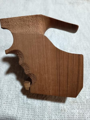 VENDIDA.

Cacha nueva a estrenar de las pistolas de aire PCP.

-Marca: Match Guns
-Talla: M
-Modelo: MG1 01